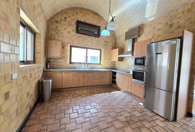 953632 - Property Image 3