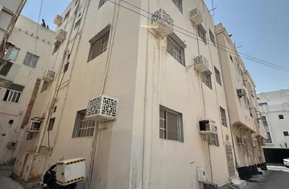 عمارة بالكامل - 3 غرف نوم - 2 حمامات للبيع في المحرق - المحرق