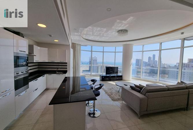 985353 - Property Image 2