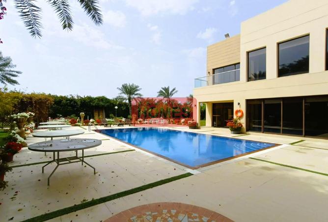 984428 - Property Image 2