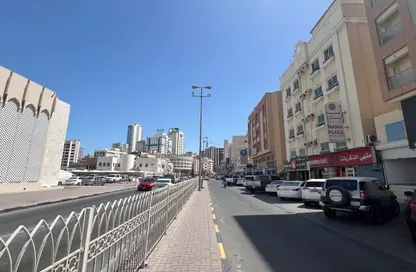 Shop - Studio - 1 Bathroom for rent in Exhibition Road - Hoora - Capital Governorate