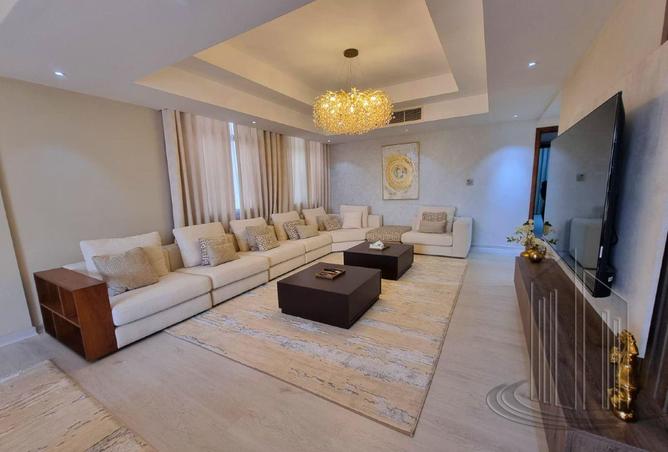 970489 - Property Image 3