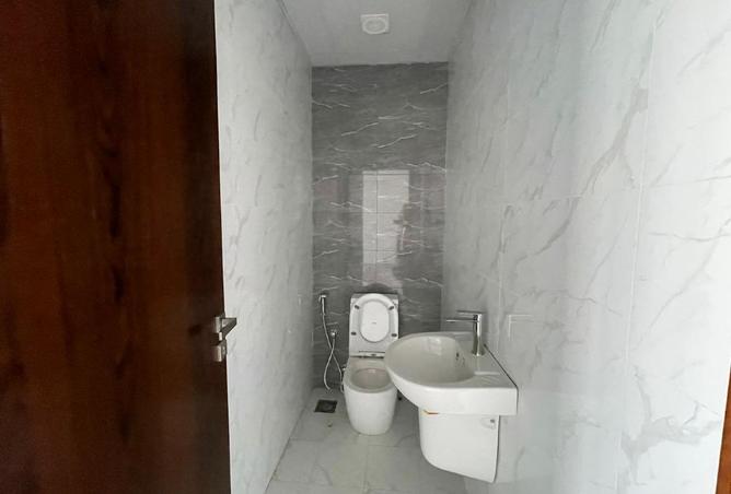 984521 - Property Image 3