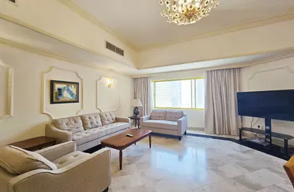 Apartment - 3 Bedrooms - 3 Bathrooms for rent in Al Juffair - Capital Governorate