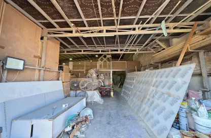 Warehouse - Studio - 5 Bathrooms for rent in Tubli - Central Governorate