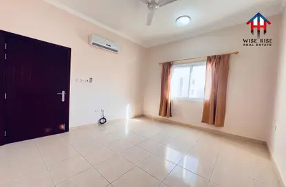 Empty Room image for: Apartment - 3 Bedrooms - 2 Bathrooms for rent in Tubli - Central Governorate, Image 1