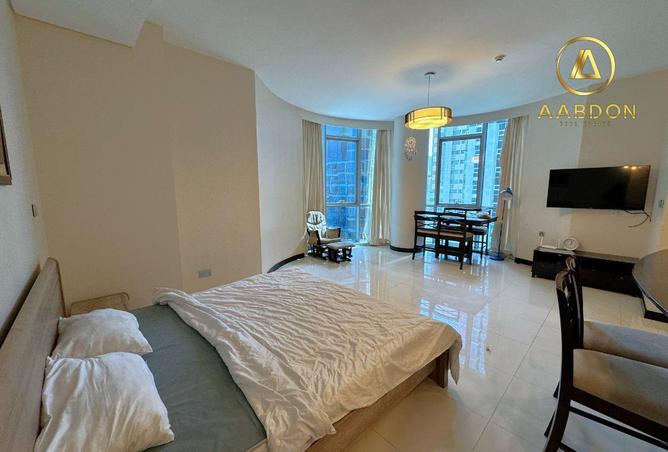 952839 - Property Image 2