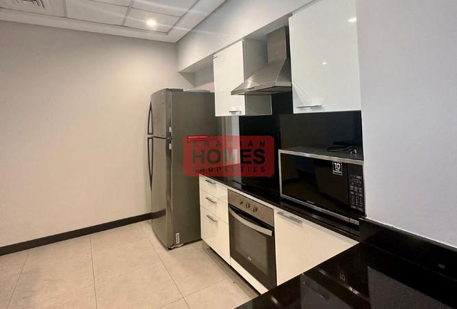 985771 - Property Image 2