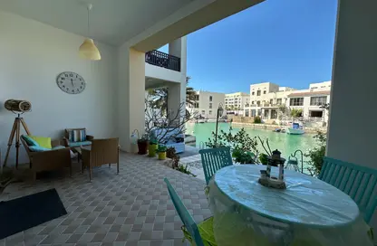 فيلا - 2 غرف نوم - 3 حمامات للبيع في مدينة المرسى - أمواج - المحرق