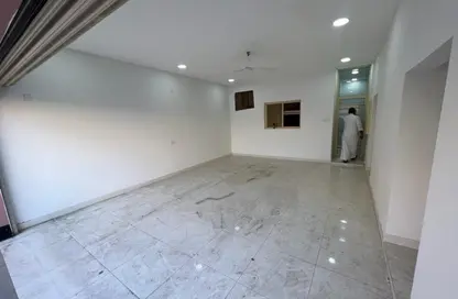 Villa - 5 Bedrooms - 5 Bathrooms for sale in Isa Town - Central Governorate