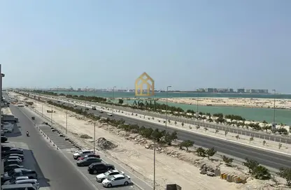 Office Space - Studio - 3 Bathrooms for rent in Galali - Muharraq Governorate