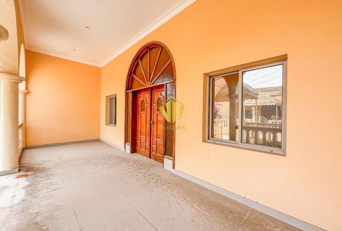 983546 - Property Image 3