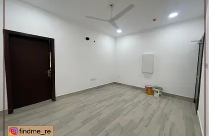 Apartment - 2 Bedrooms - 2 Bathrooms for rent in Galali - Muharraq Governorate