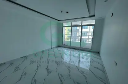 Apartment - 4 Bedrooms - 4 Bathrooms for sale in Hidd - Muharraq Governorate