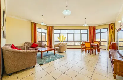 Apartment - 2 Bedrooms - 3 Bathrooms for rent in Exhibition Road - Hoora - Capital Governorate