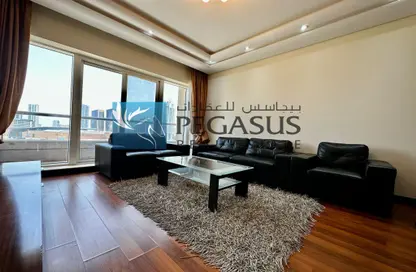 Living Room image for: Apartment - 2 Bedrooms - 2 Bathrooms for sale in Abraj Al Lulu - Manama - Capital Governorate, Image 1