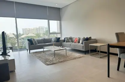 Apartment - 2 Bedrooms - 3 Bathrooms for rent in Reef Island - Capital Governorate