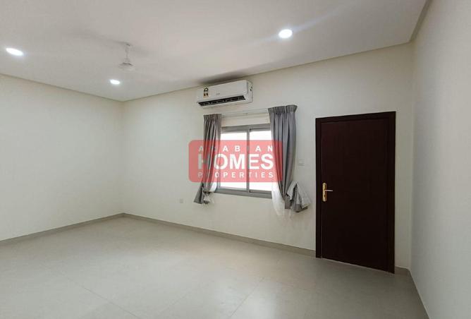 967377 - Property Image 2