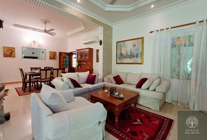 972904 - Property Image 2