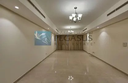 Apartment - 2 Bedrooms - 2 Bathrooms for rent in Seef - Capital Governorate