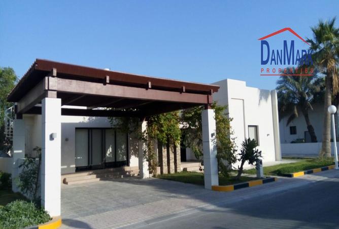 981308 - Property Image 3