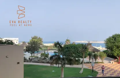 شقة - 2 غرف نوم - 2 حمامات للايجار في أمواج بيتش فرونت - أمواج - المحرق