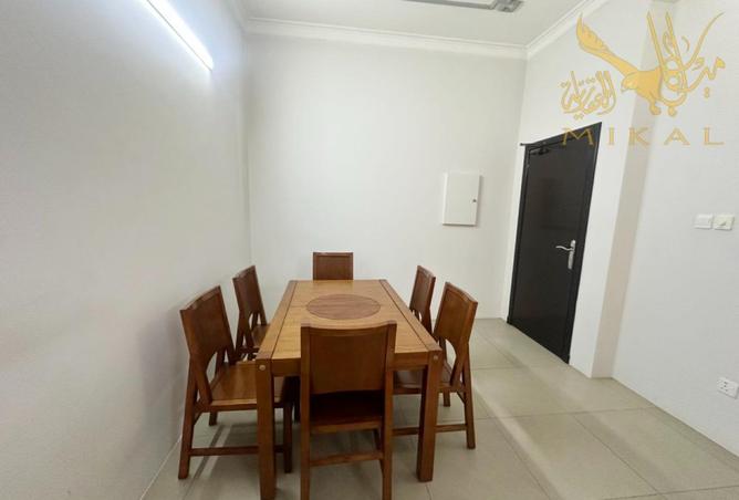 962739 - Property Image 3