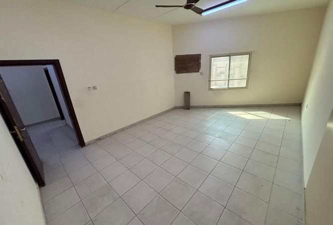 971416 - Property Image 2
