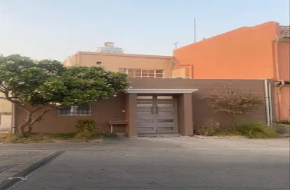 فيلا - 7 غرف نوم - 4 حمامات للبيع في مدينة عيسى - المحافظة الوسطى