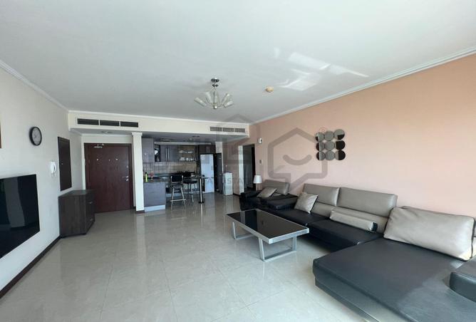 910260 - Property Image 2