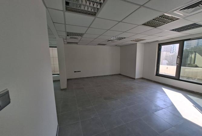 992210 - Property Image 3