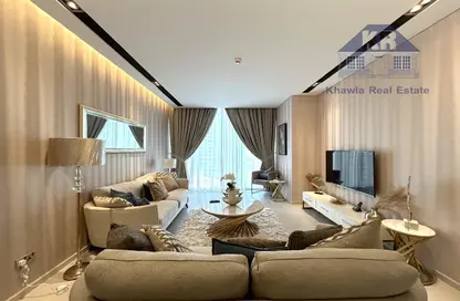 Living Room image for: Apartment - 1 Bedroom - 2 Bathrooms for rent in Al Juffair - Capital Governorate, Image 1