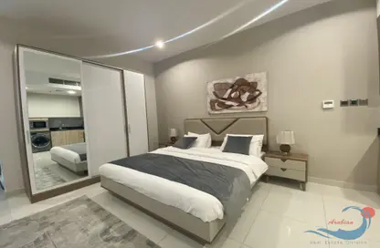 Room / Bedroom image for: Apartment - 1 Bathroom for rent in Seef - Capital Governorate, Image 1