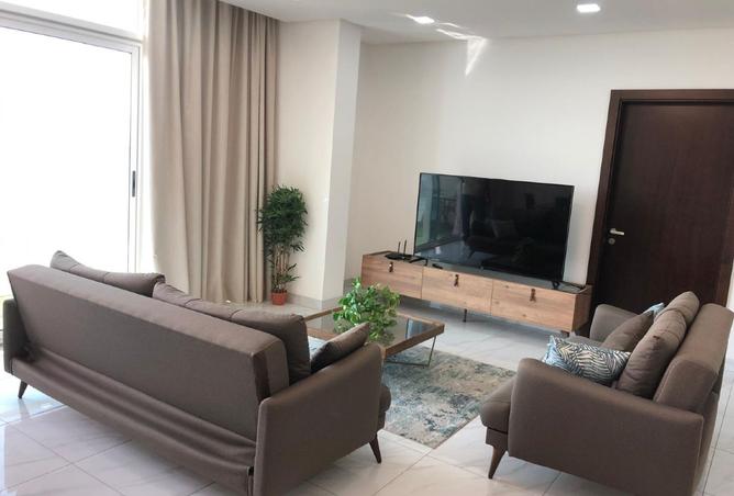 989023 - Property Main Image