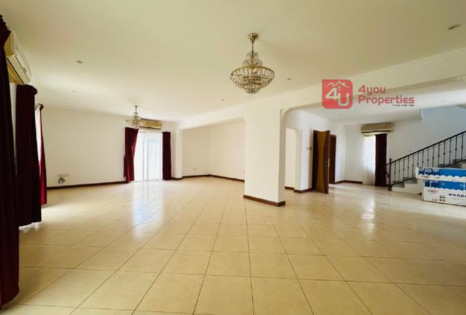 975684 - Property Main Image