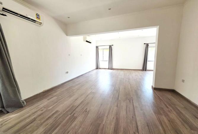 955280 - Property Image 3