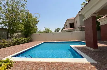 Villa - 4 Bedrooms - 5 Bathrooms for rent in Saar - Northern Governorate