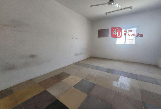 965136 - Property Image 2
