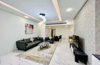 Apartment - 2 Bedrooms - 2 Bathrooms for rent in Al Juffair - Capital Governorate