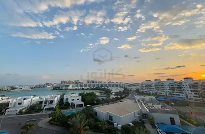 Duplex - 3 Bedrooms - 3 Bathrooms for sale in Tala Island - Amwaj Islands - Muharraq Governorate