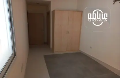 Apartment - 2 Bedrooms - 2 Bathrooms for rent in Muharraq - Muharraq Governorate