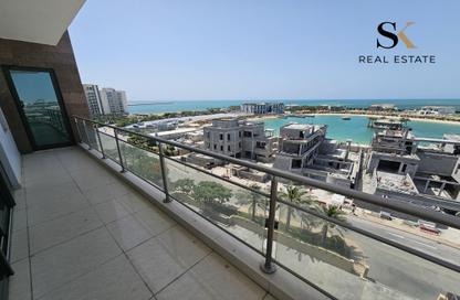Apartment - 2 Bedrooms - 3 Bathrooms for rent in Reef Island - Capital Governorate