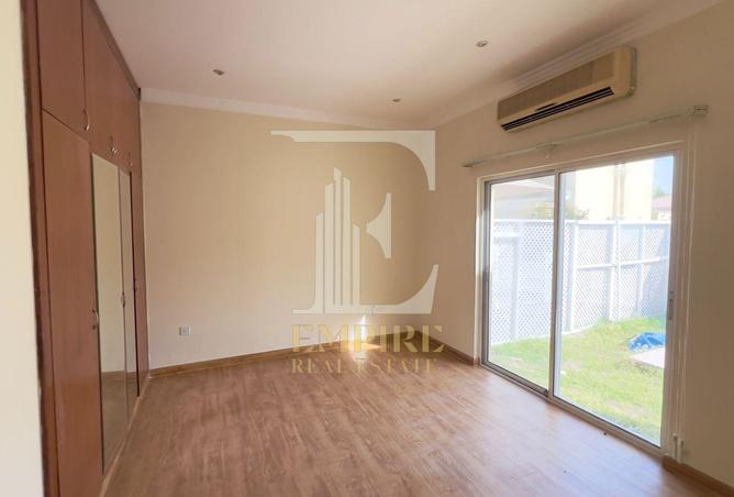 965530 - Property Image 2