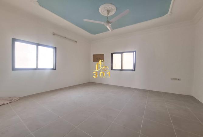 971153 - Property Image 2