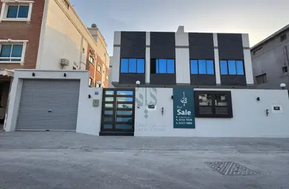 Villa - 4 Bedrooms - 6 Bathrooms for sale in Arad - Muharraq Governorate