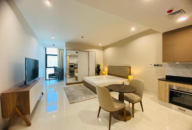 975560 - Property Image 2