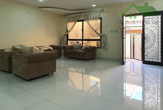 983260 - Property Image 3