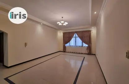 Apartment - 2 Bedrooms - 2 Bathrooms for rent in Al Juffair - Capital Governorate