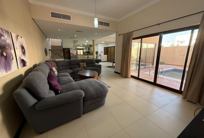 992276 - Property Image 3