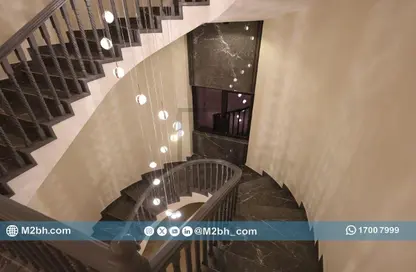 فيلا - 5 غرف نوم - 7 حمامات للبيع في البسيتين - المحرق